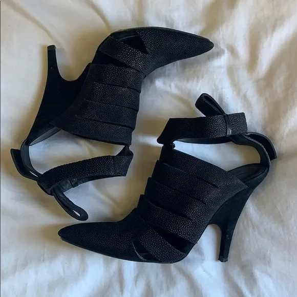 Authentic Alexander Wang Bianca Stingray Pointed Heel pump